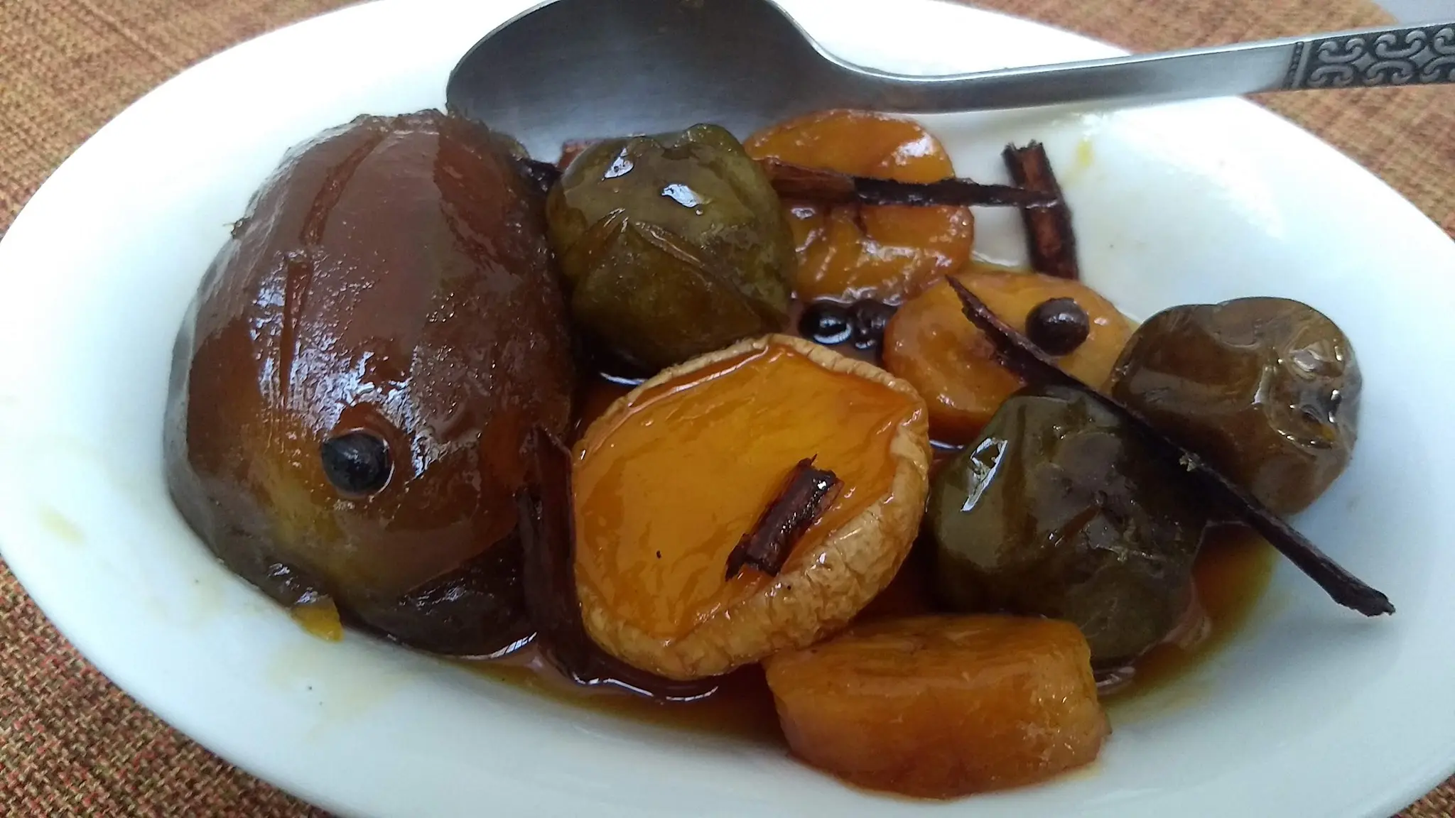 plato de frutas en miel