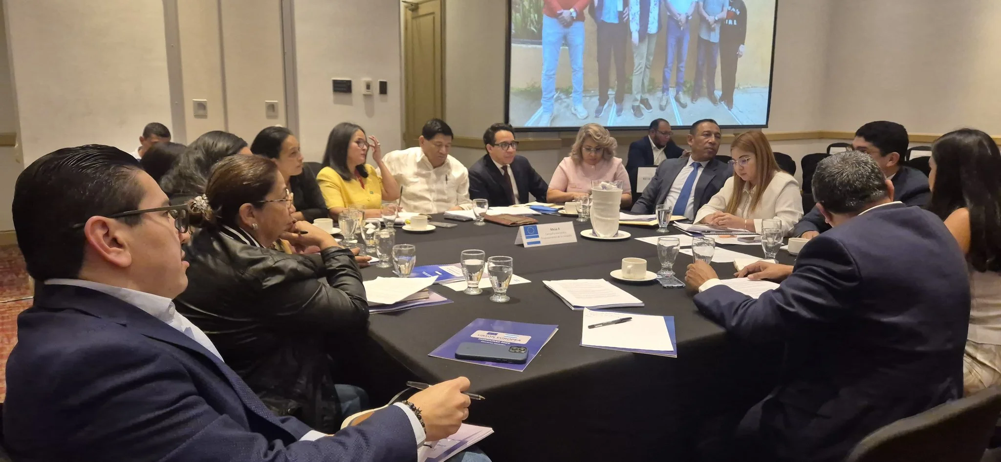 Conversatorio sobre reformas electorales en Honduras.