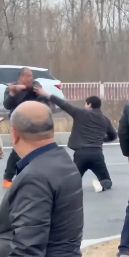 Hombre mata al amante de su esposa