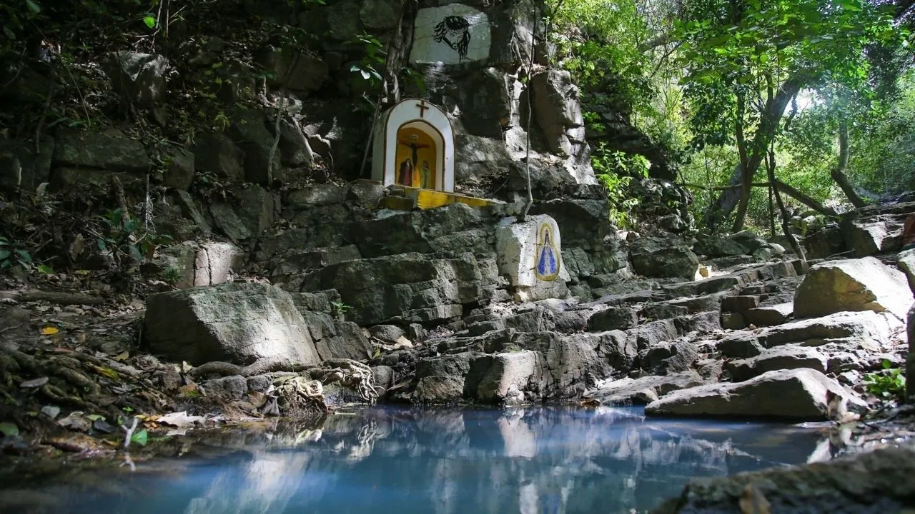 El misterioso pozo de agua en Honduras que lleva más de 100 años sin secarse Imagen de El misterioso pozo de agua en Honduras que lleva más de 100 años sin secarse