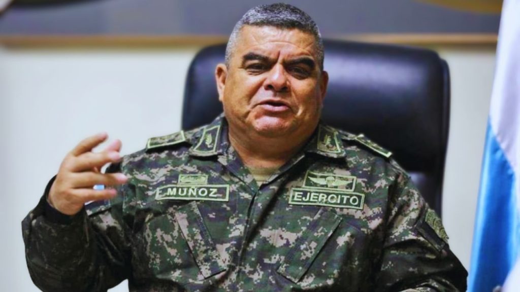 El general Ramiro Muñoz en su etapa al frente de la comisión interventora del sistema penitenciario.