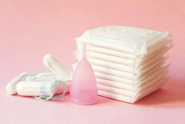 Kits de higiene menstrual para centros educativos públicos  