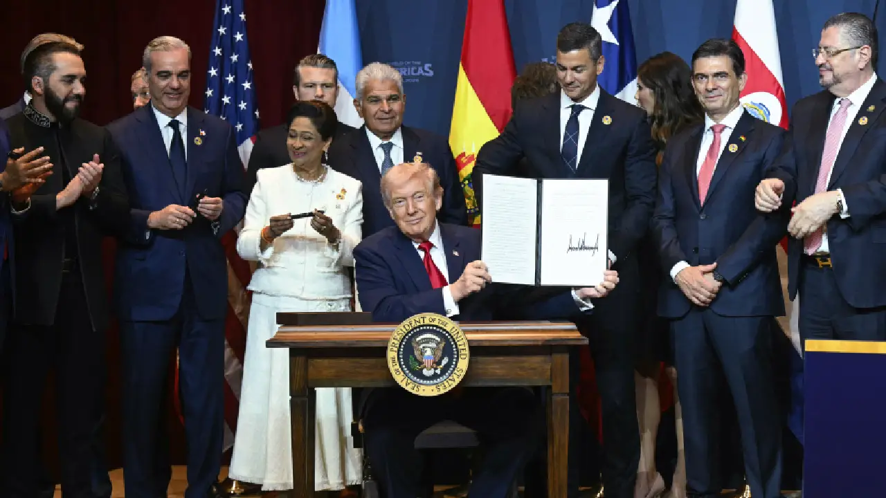 Trump firma acuerdo de coalición militar 
