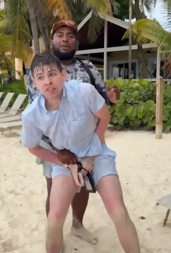 Foto del Operador jetskis que golpea a turistas en Roatán