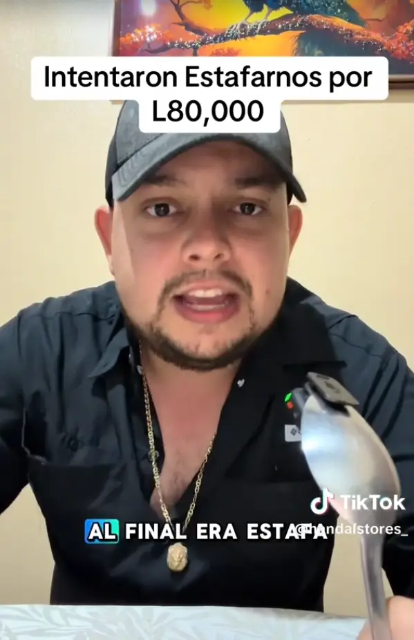 Foto del comerciante hondureño que revela la nueva modalidad de estafa 