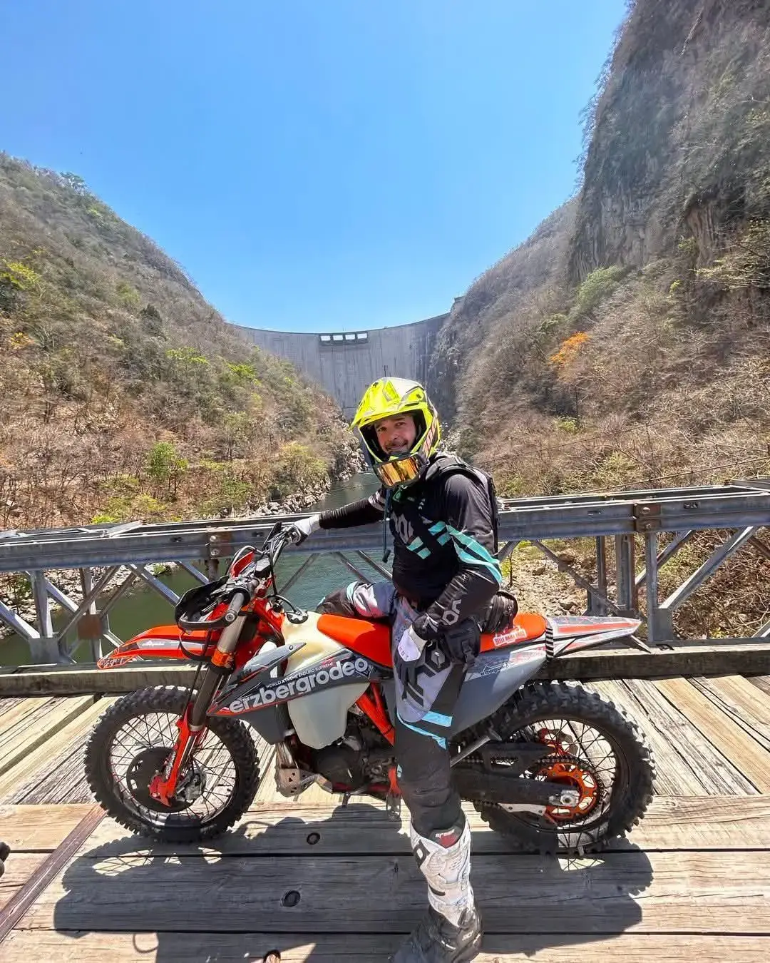 Fotos de Sergio, hijo de Arturo 'Tuky' Bendaña