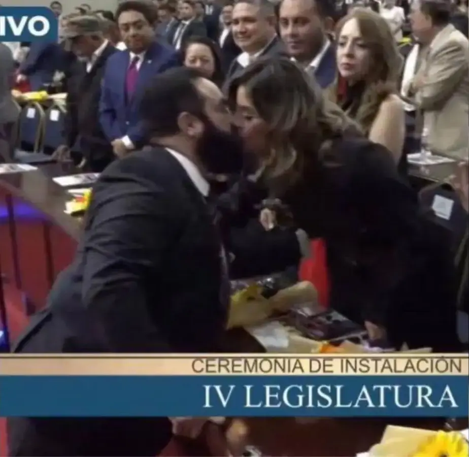 Suyen Muñoz beso con Luis Redondo 