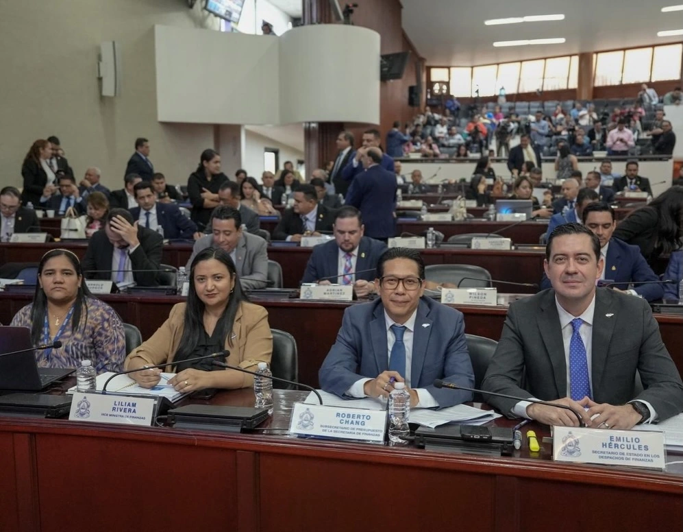 Autoridades del área económica. 