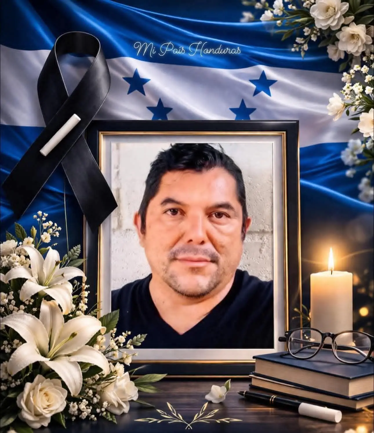 retratera con una foto del maestro asesinado