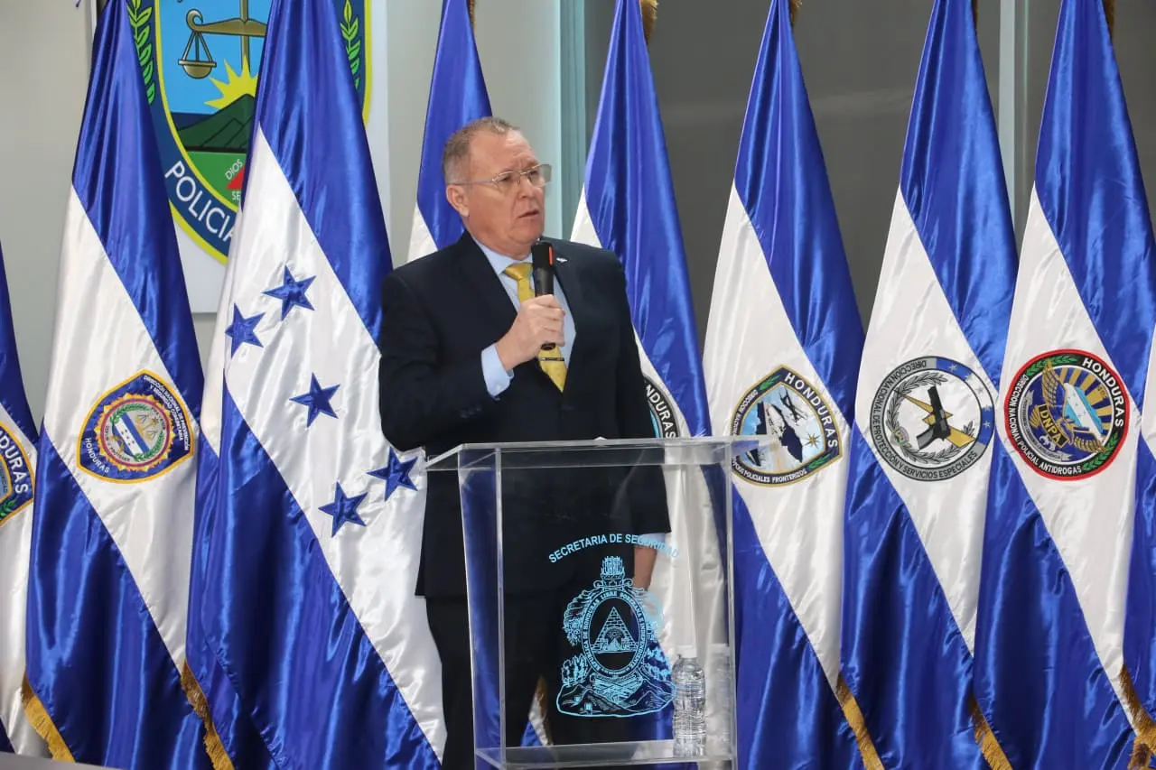 secretario de seguridad