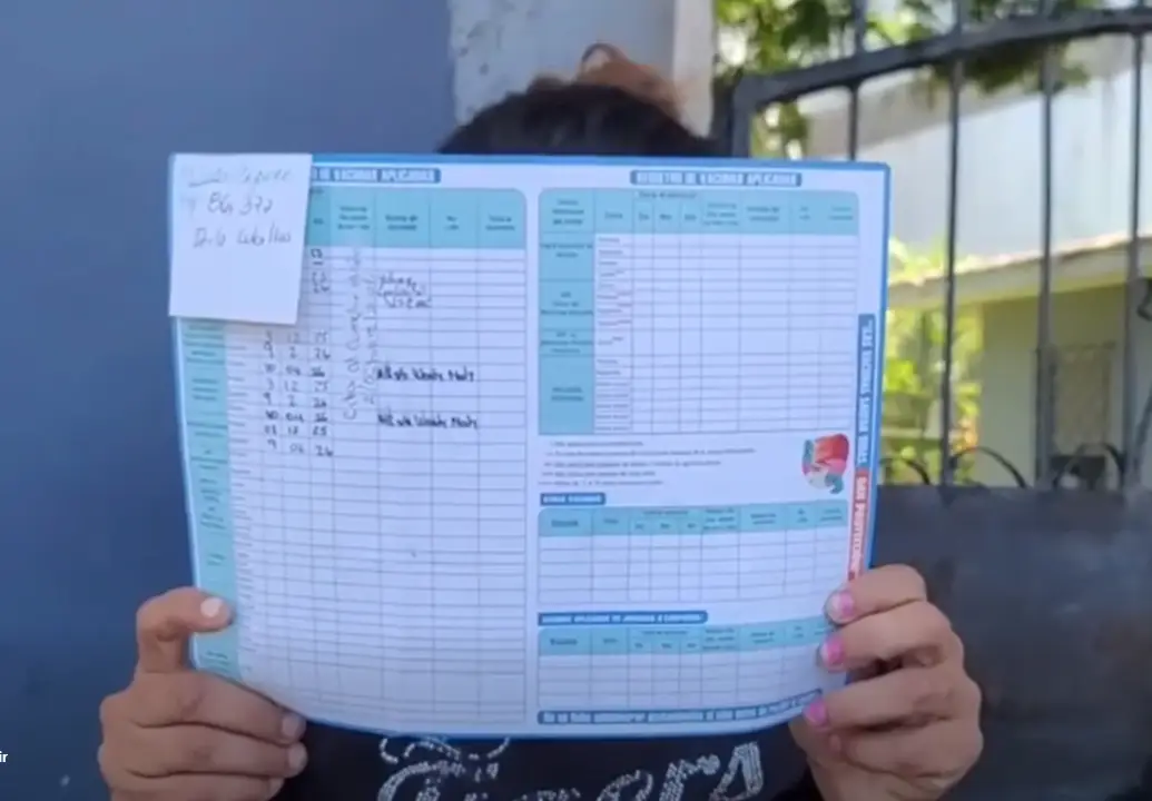 tarjeta de vacunación de la bebé que murió en La Ceiba