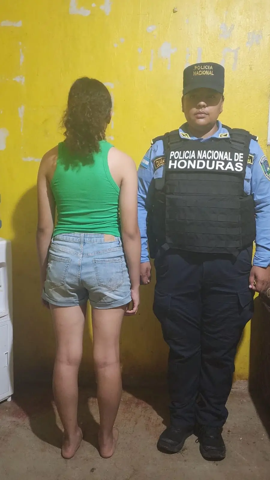 La menor que hirió a la otra en la pelea entre madres e hijas en Útila