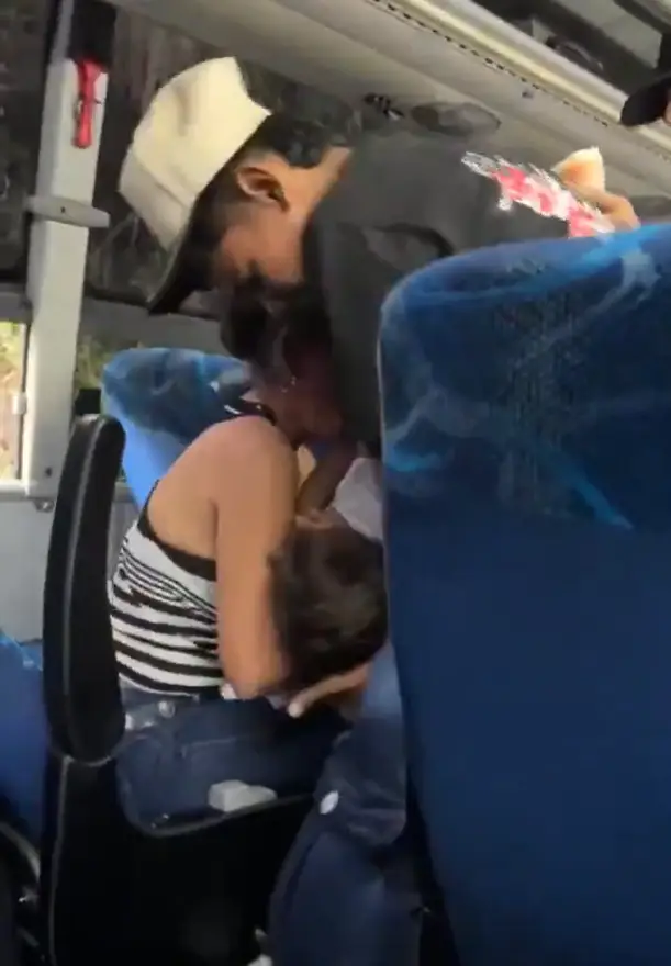 Foto del menor que muere tras sacar la cabeza por la ventana del bus