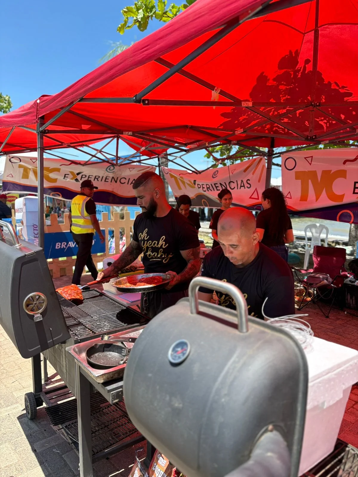 parrilleros cocinando