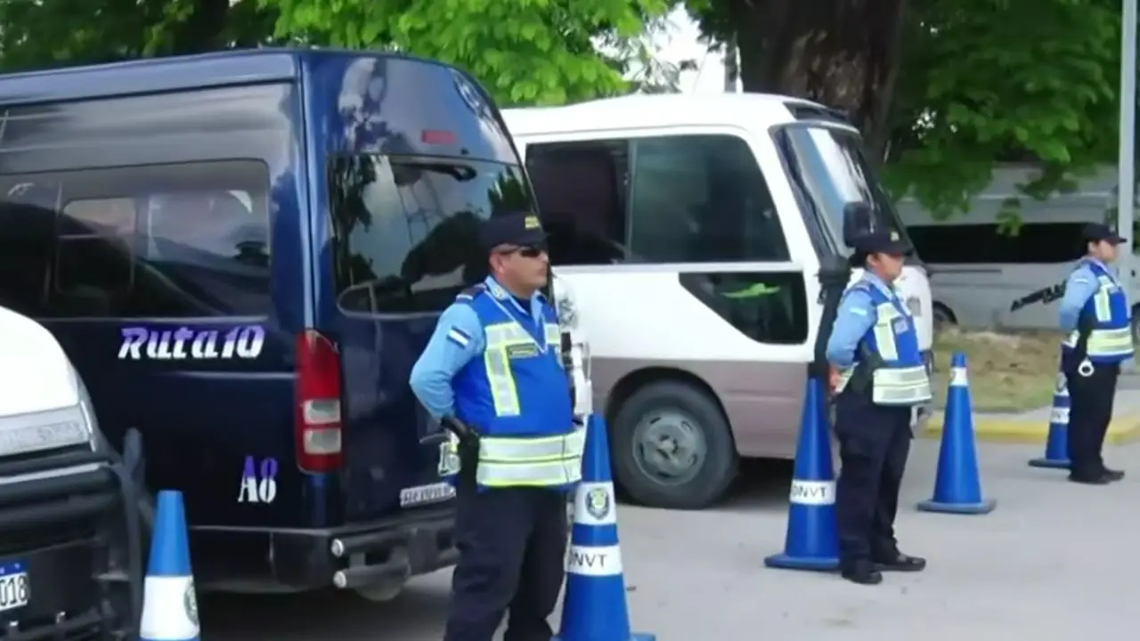 Imagen de Por andar sin licencia: decomisan 41 'rapiditos' en San Pedro Sula