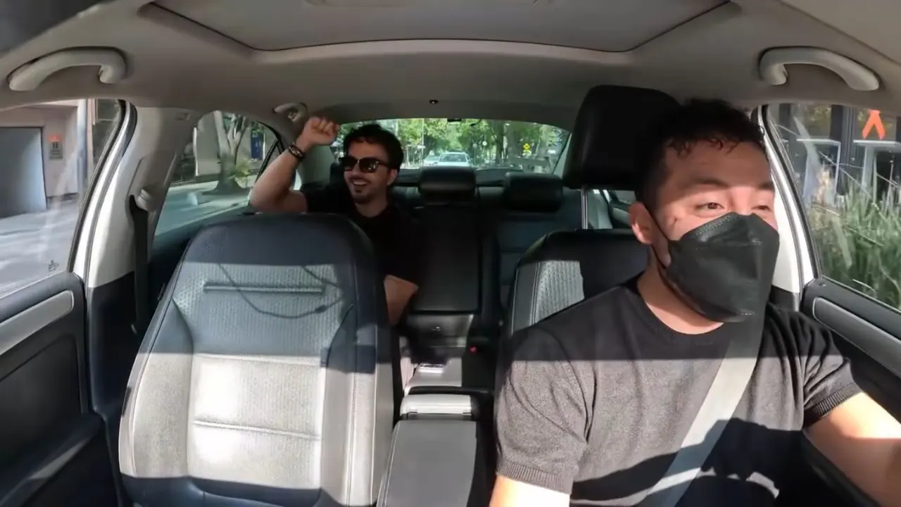 Imagen de VIDEO: Chofer de Uber se encuentra con Luis Fonsi y terminan cantando juntos