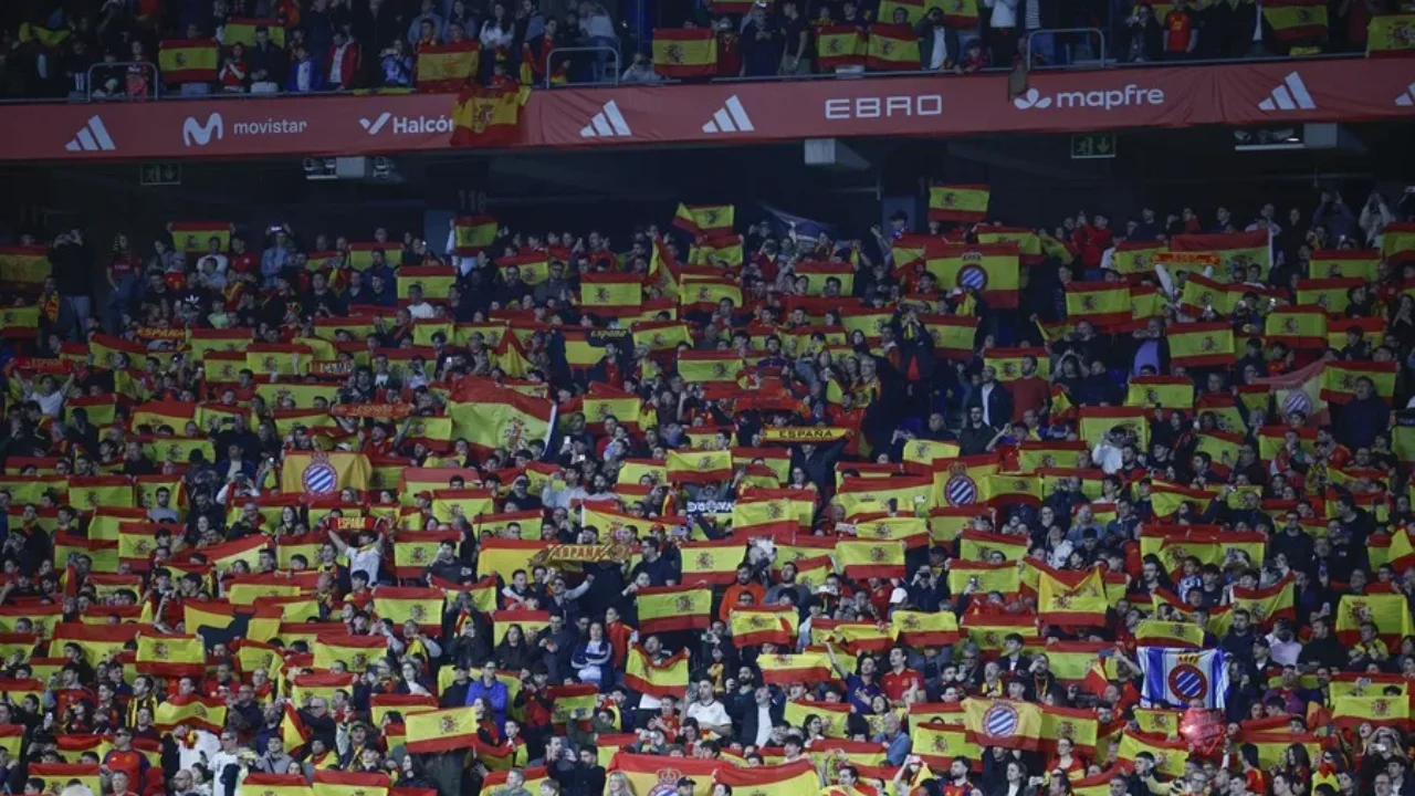 Imagen de FIFA inicia un procedimiento disciplinario contra la RFEF por cánticos ofensivos