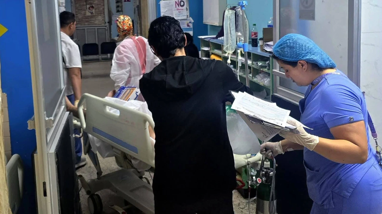 Imagen de ¿Quiénes son y cómo están los heridos del enfrentamiento entre barras?