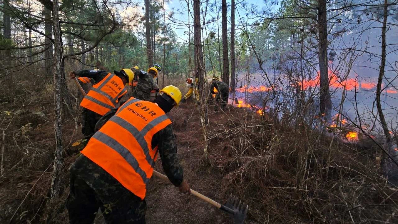 Imagen de Honduras arde sin tregua: nueve incendios en un fin de semana