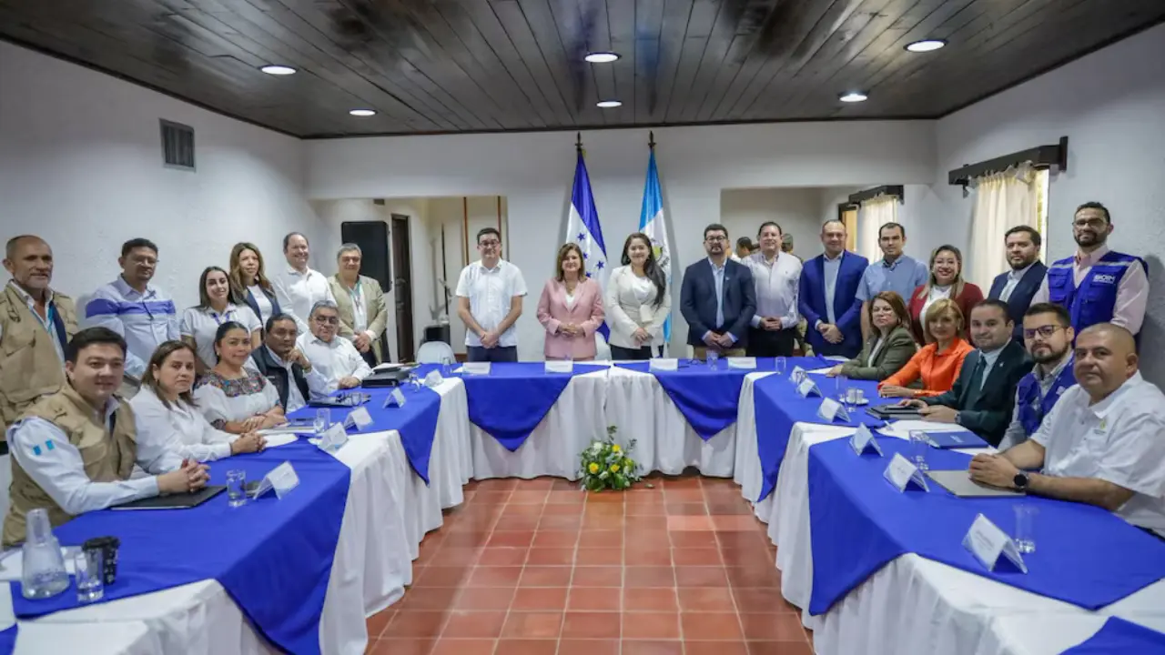 Imagen de Honduras y Guatemala firman acuerdo para ordenar la migración laboral