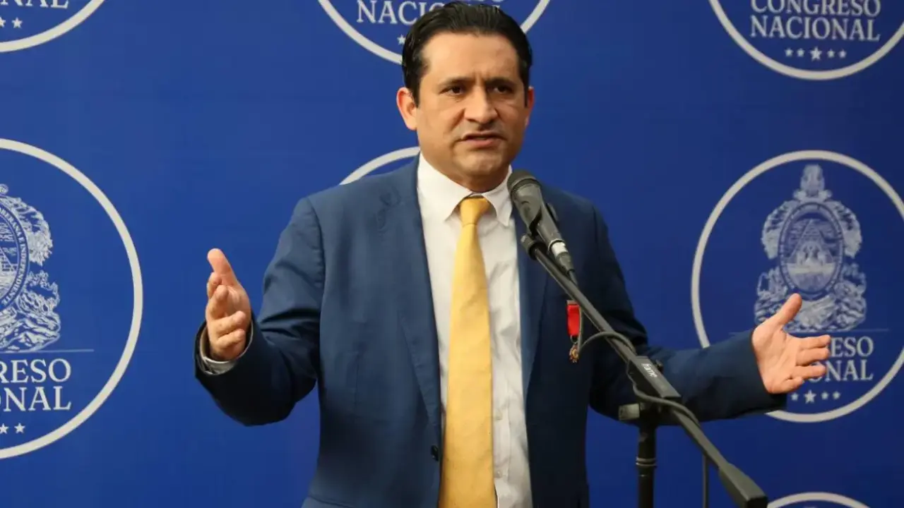 Imagen de Morazán cuestiona legalidad de juicio político: 'El Estado estaba advertido y aún así lo hizo'