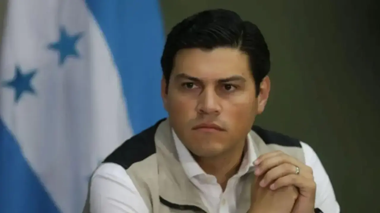 Marlon Ochoa salió del país con su familia por amenazas a muerte, confirma diputado