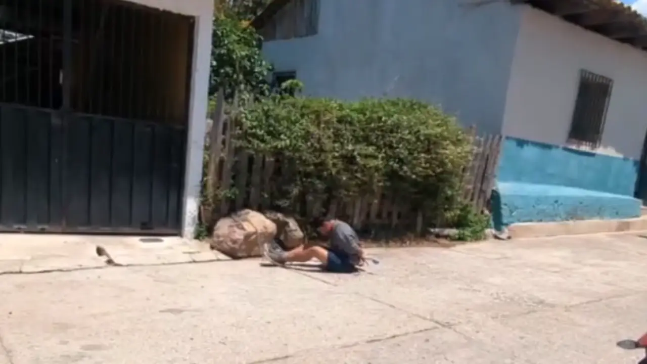 Imagen de VIDEO: Amarran a menor acusado de abusar a su hermana en La Paz