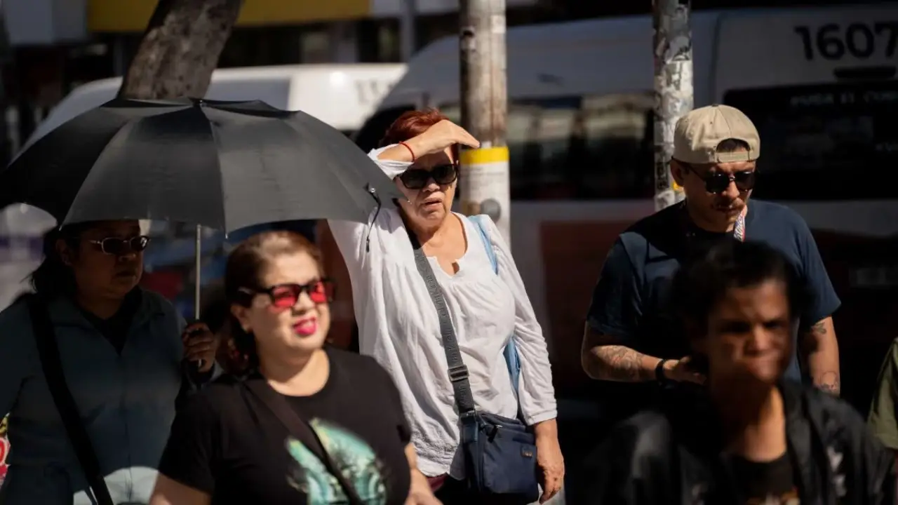 Imagen de Temperaturas de hasta 38°C y chubascos marcarán la jornada de este lunes