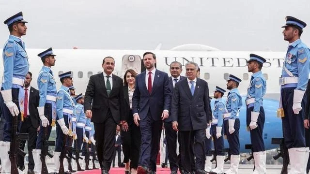 Imagen de diplomáticos de EEUU y Pakistán 