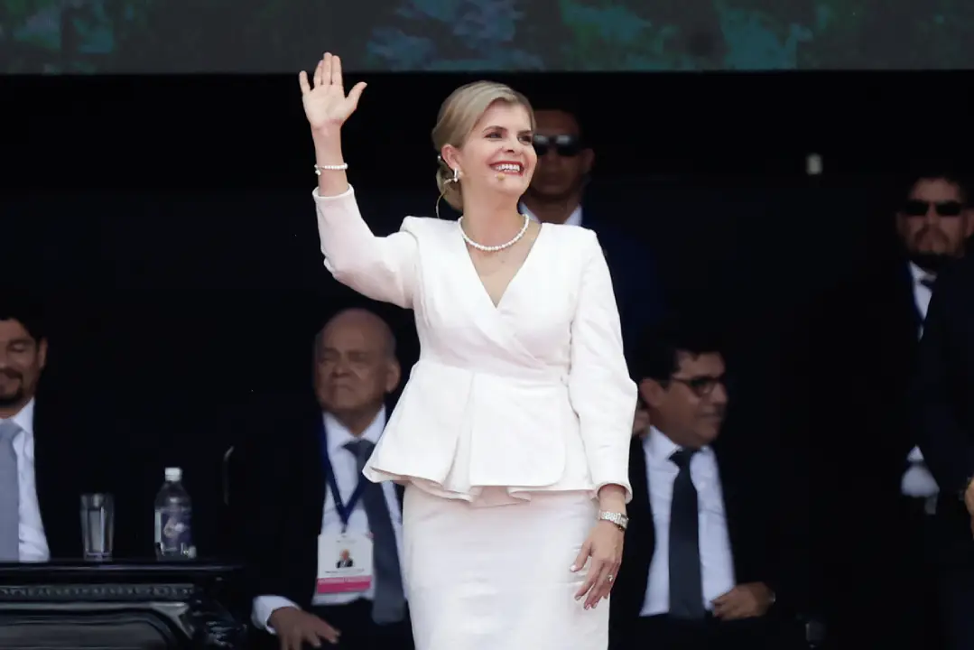 Laura Fernández