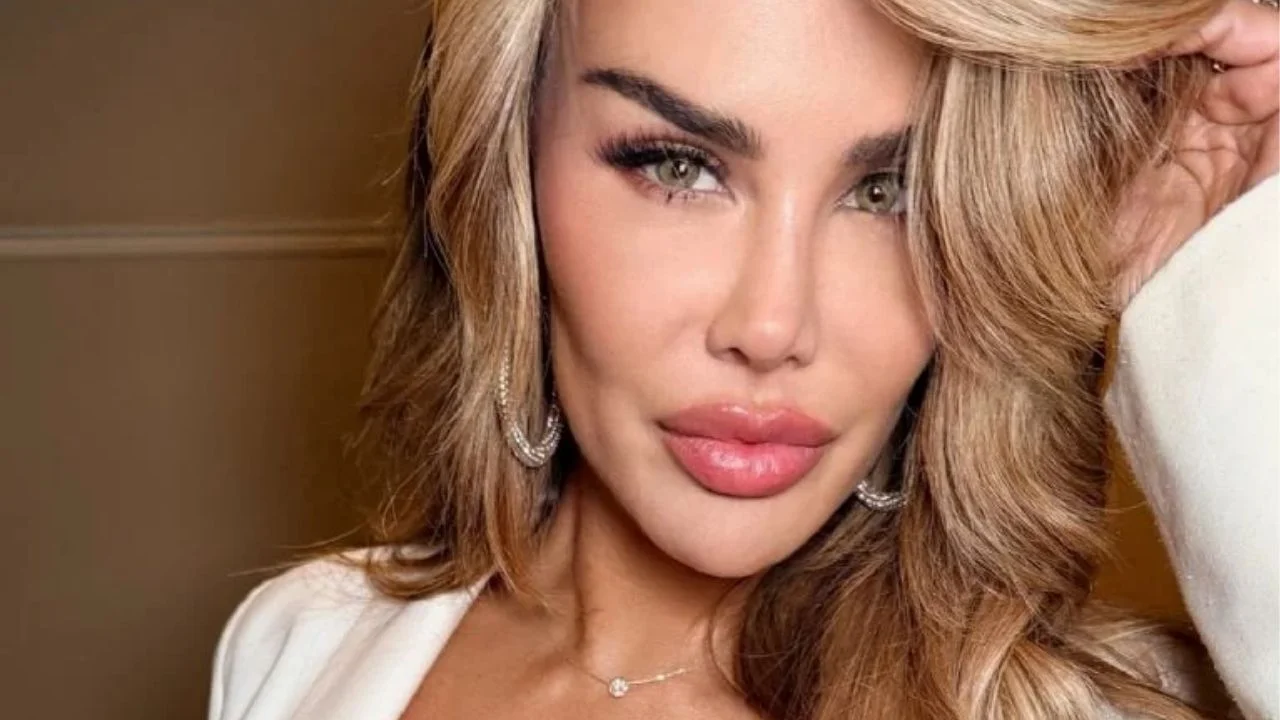 Cambio de color de ojos de Ninel Conde