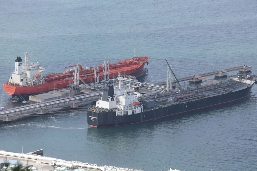 Barcos petroleros. 