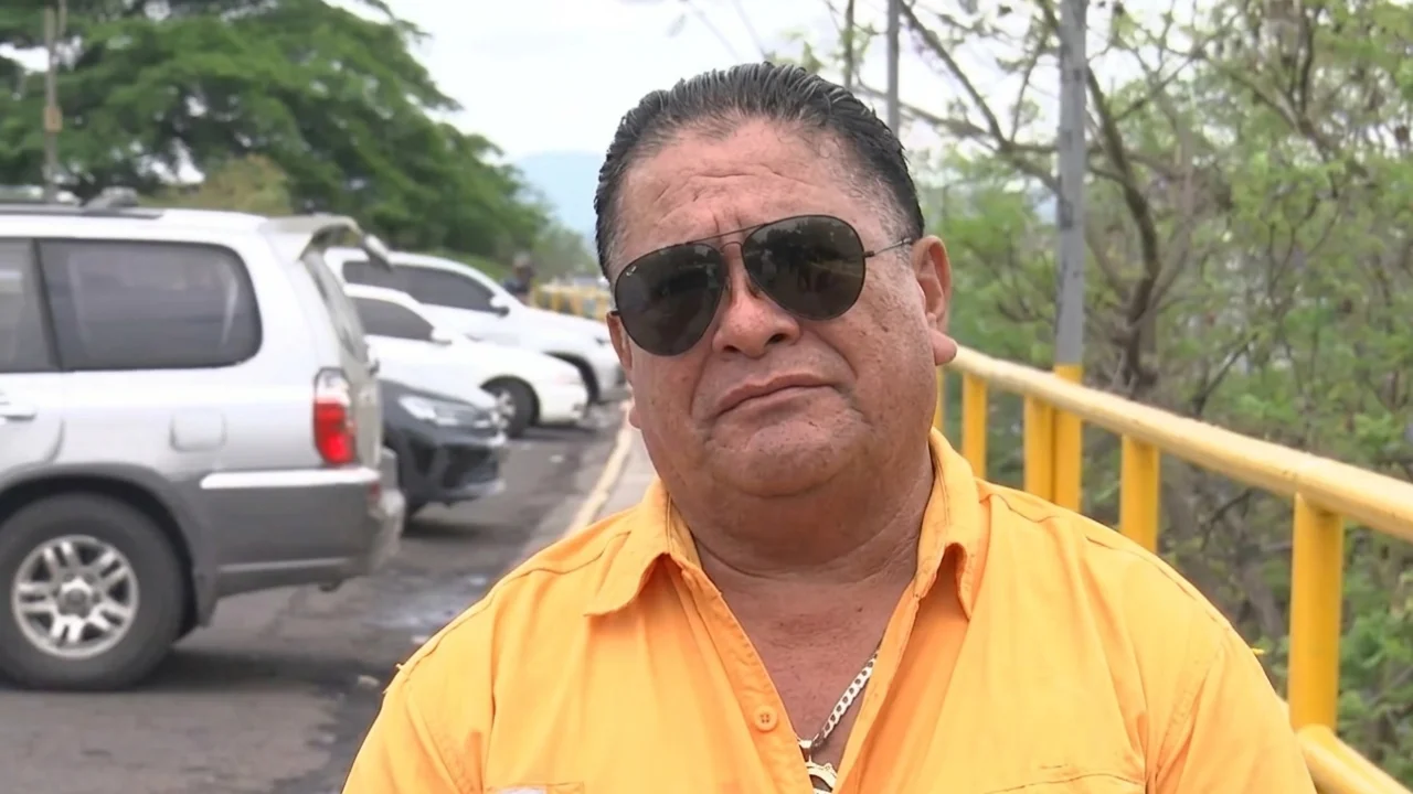 Dirigente del rubro taxis Saul Ventura.