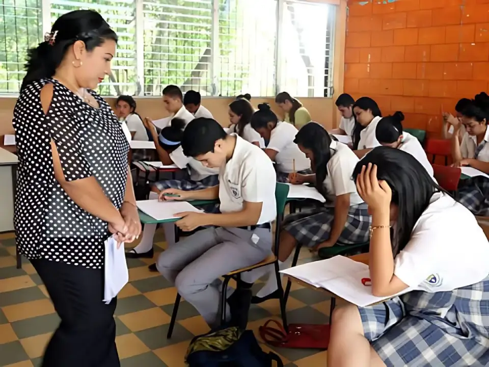 salario mínimo  docentes 2026 