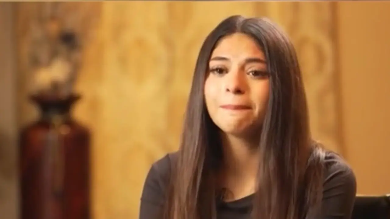 Emily Barahona se mostró afectada por el arresto de su hermano durante una entrevista.