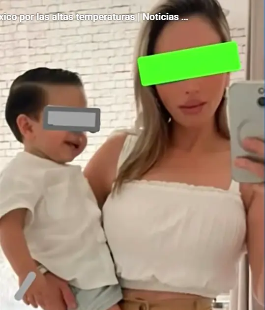 Mujer con bebé en brazos