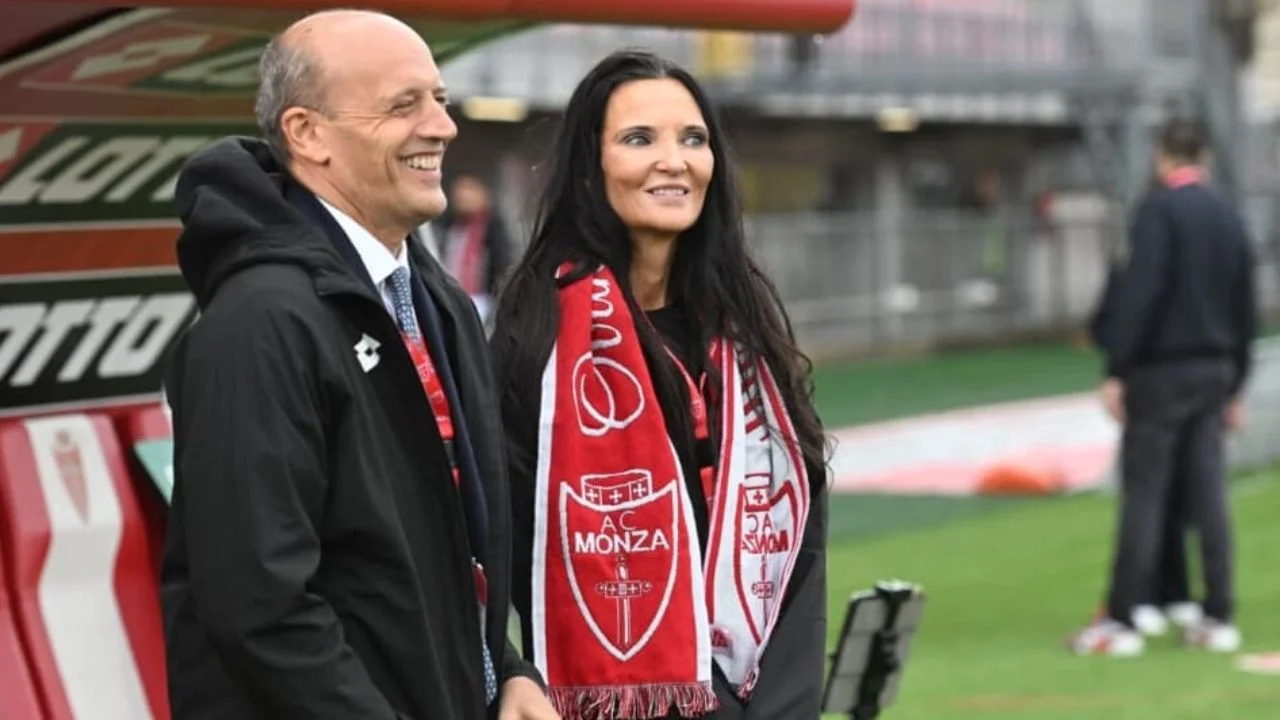 Lauren Crampsie en el estado del AC Monza.