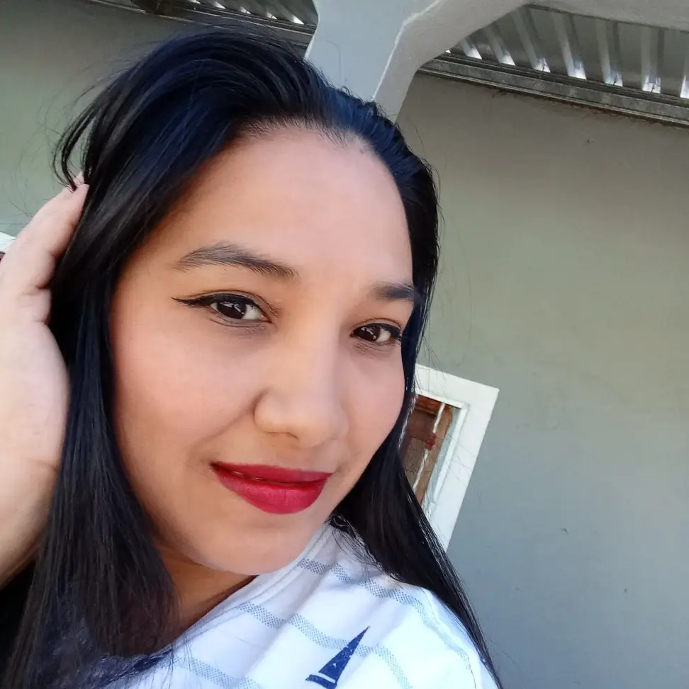 Foto de una mujer, víctima del accidente donde madre e hijo mueren atropellados en Choloma