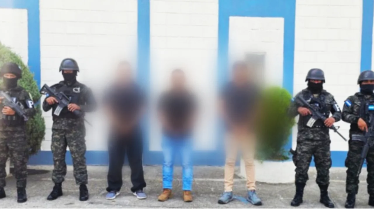 Los imputados son José Alexis Palencia, Rosne Alessandro Hernández y Óscar David Maldonado Castillo.  policías militares