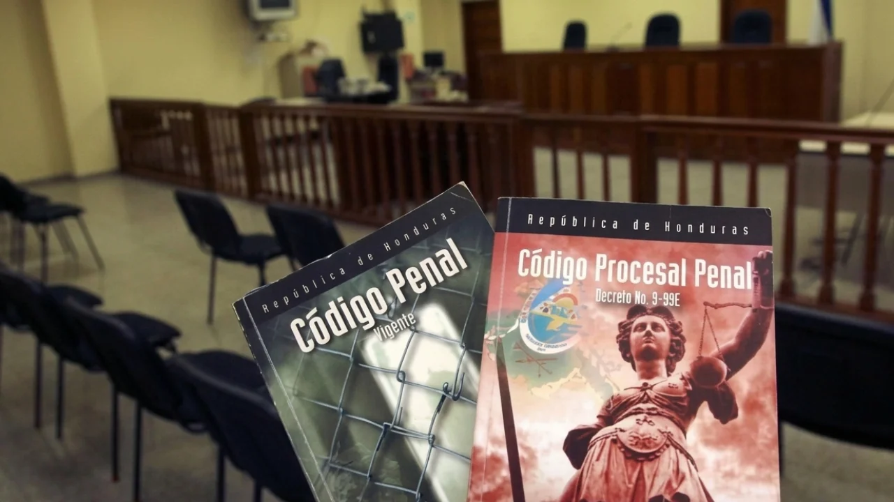 Imagen de Cadena perpetua y penas ejemplares por feminicidio, entre reformas que aprobaría CN