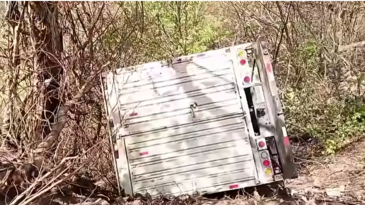 Estaba buscando botes: indigente muere atropellado por camión en Moramulca Imagen de Estaba buscando botes: indigente muere atropellado por camión en Moramulca