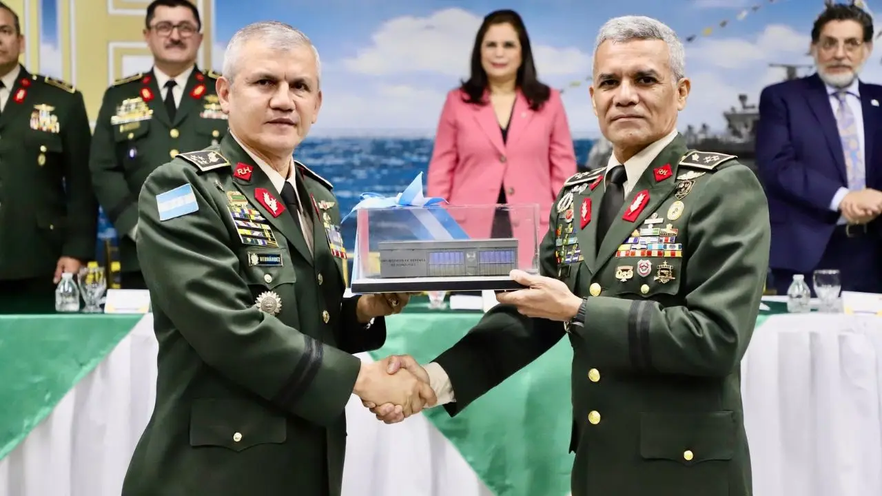 Imagen de 'Hay que conservar el orden': nombran a Walter Amador como nuevo director del INP