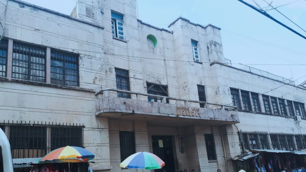 Voces y sombras: inquietante relato paranormal del Instituto Hibueras Imagen de Voces y sombras: inquietante relato paranormal del Instituto Hibueras