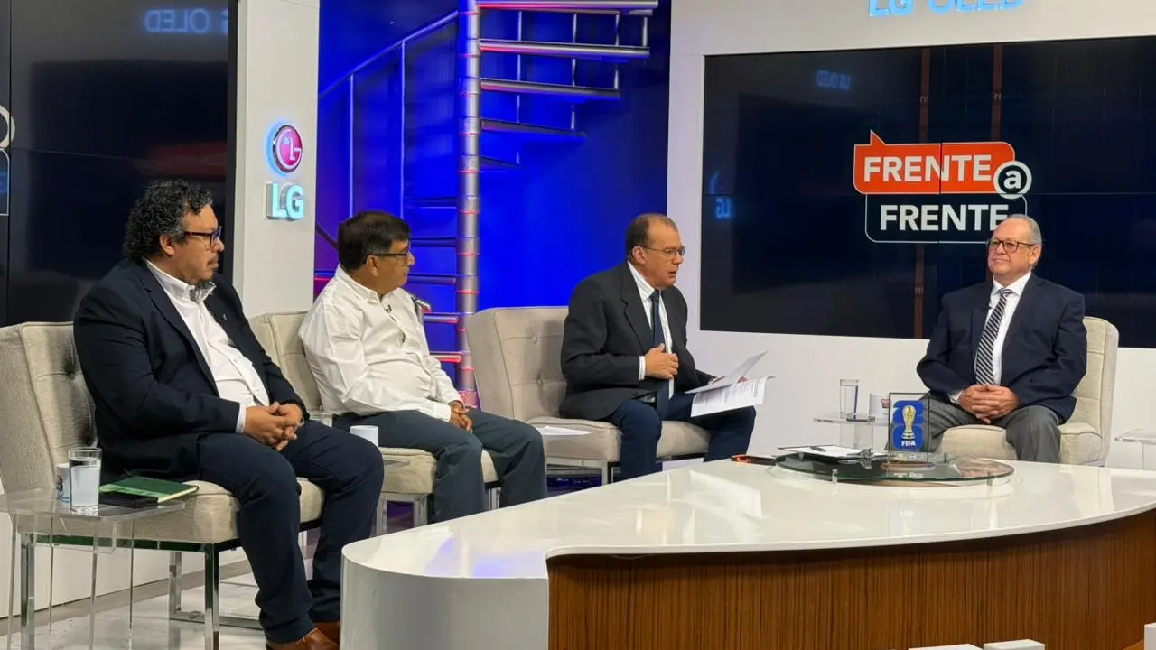 Analistas advierten que hondureños 'exigen resultados ya' y gobierno defiende gestión Imagen de Analistas advierten que hondureños 'exigen resultados ya' y gobierno defiende gestión