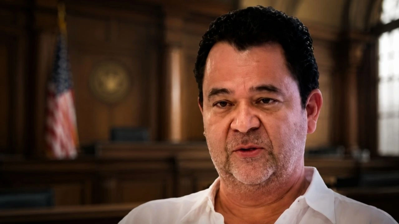 Juan Ramón Molina: 30 meses de condena y un pasaporte de vuelta Imagen de Juan Ramón Molina: 30 meses de condena y un pasaporte de vuelta