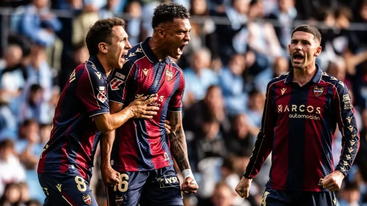 Levante de Kervin Arriaga enfrenta una final por la permanencia en LaLiga Imagen de Levante de Kervin Arriaga enfrenta una final por la permanencia en LaLiga