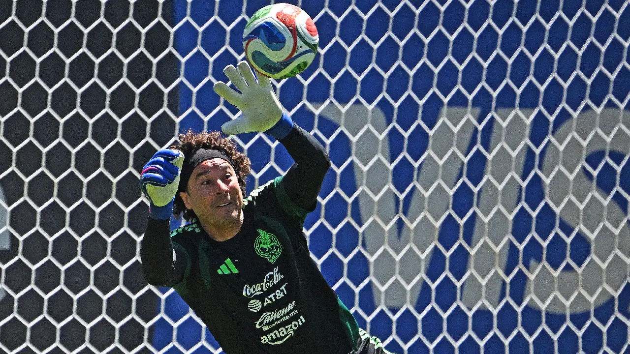 Imagen de Memo Ochoa no da por segura su presencia en el Mundial 2026