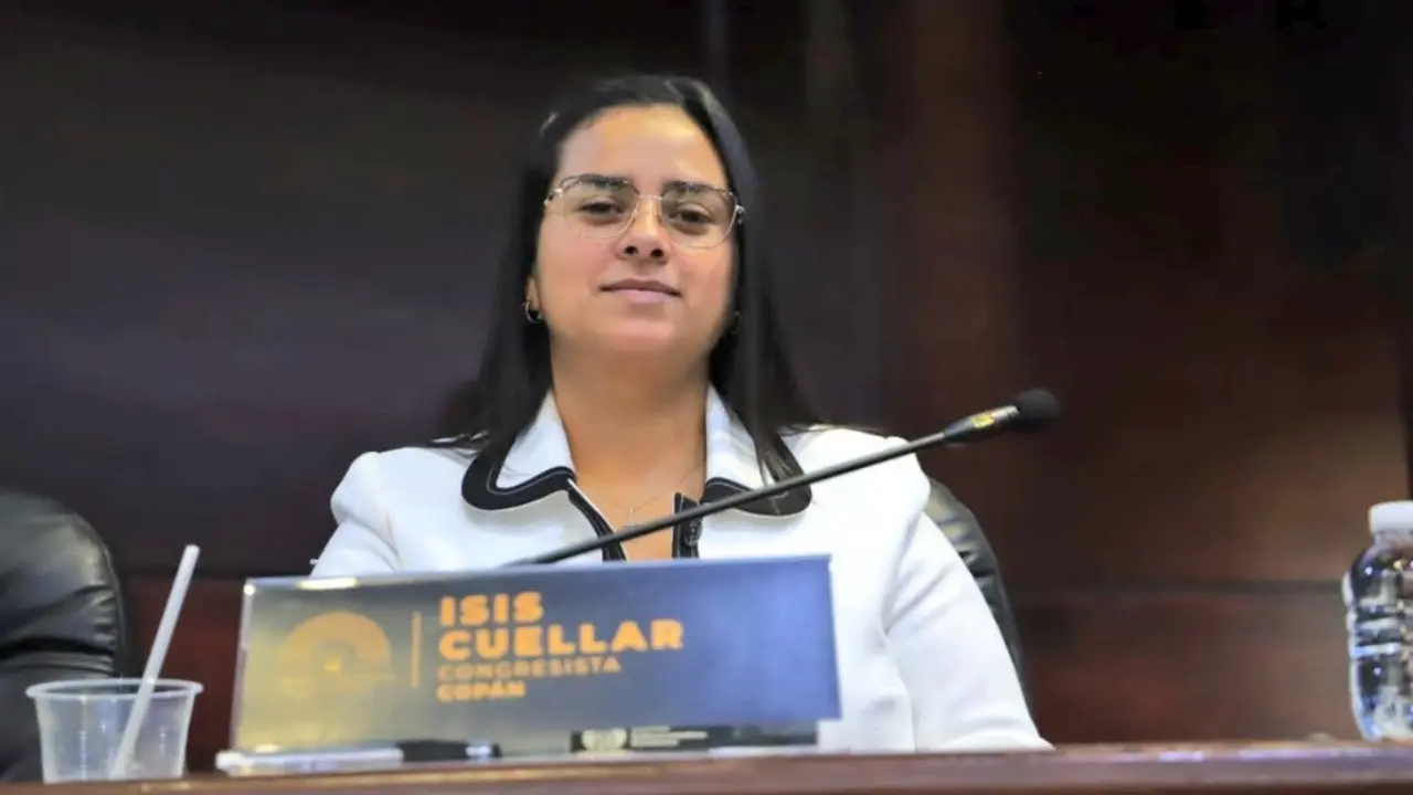 Imagen de Isis Cuéllar pierde su curul en el Congreso Nacional, ¿quién la sustituye?