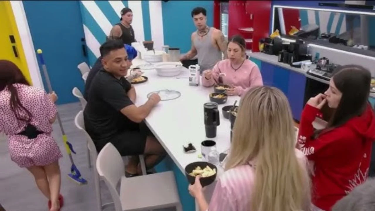 Maza Clan en el comedor de La Mansión VIP.