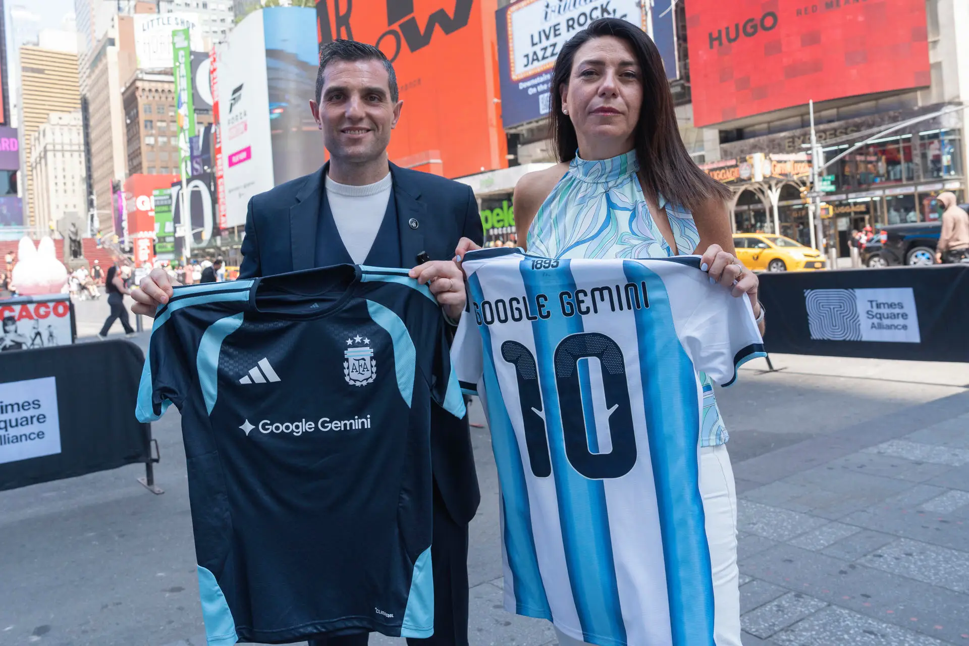 Foto de las camisas de la Selección de Argentina y Gemini